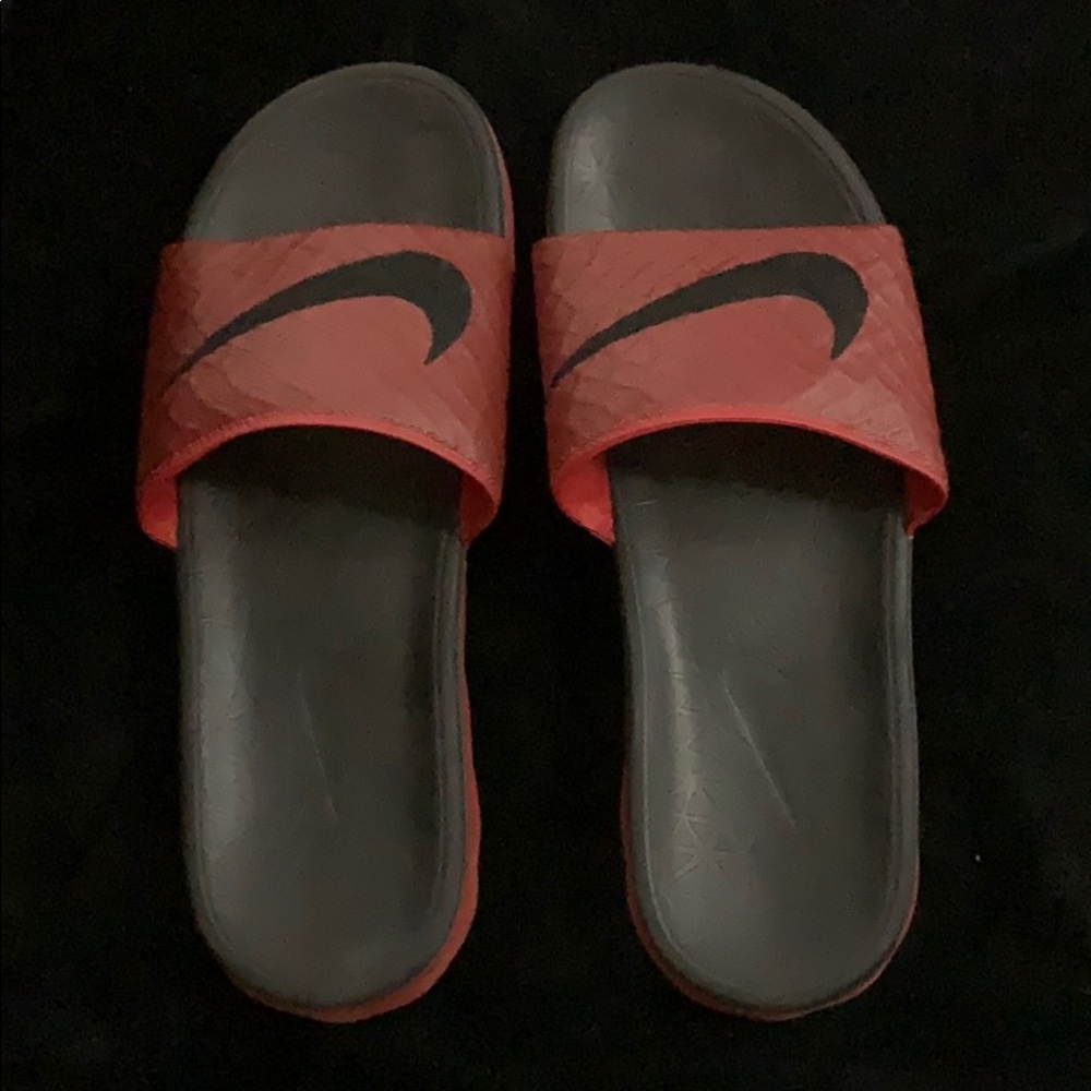 Men’s Nike sandals size 9